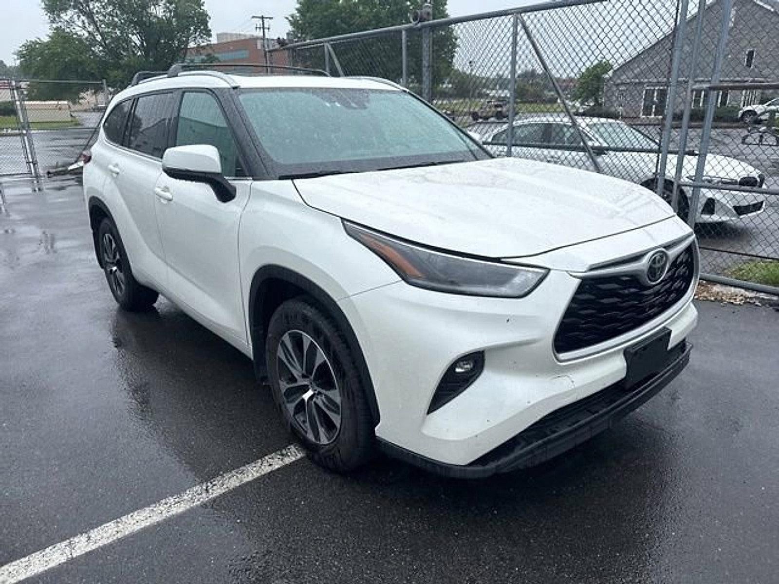 2021 Toyota Highlander XLE AWD (Natl)