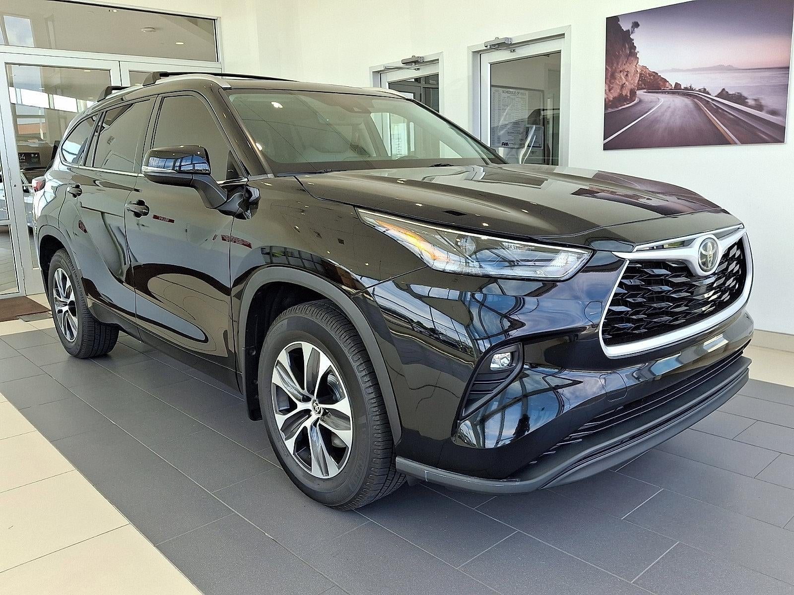 2021 Toyota Highlander XLE AWD (Natl)
