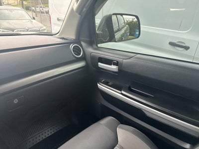 2021 Toyota Tundra 4WD 4WD SR5 CrewMax 5.5' Bed 5.7L (SE)