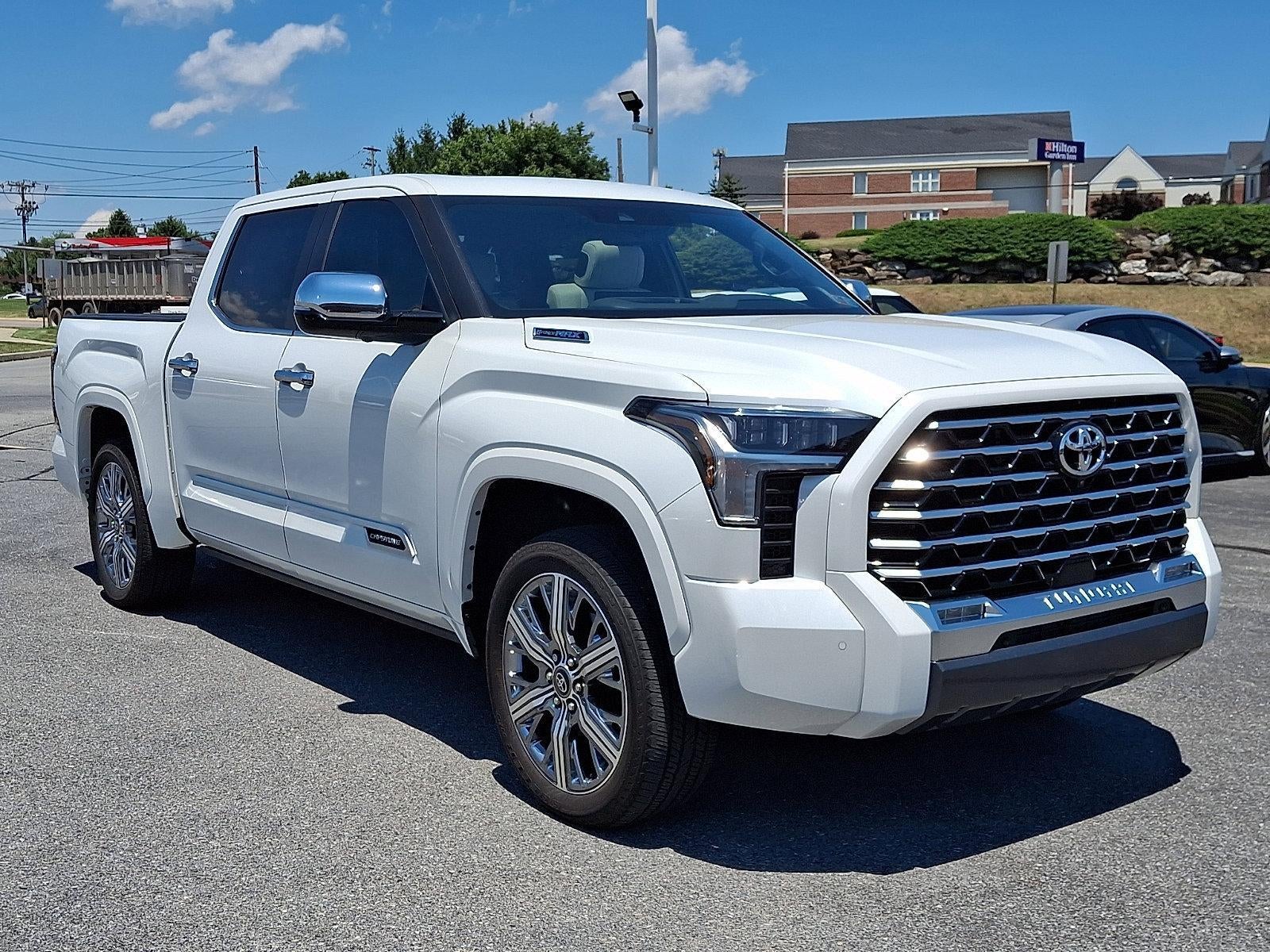 2025 Toyota Tundra 4WD 4WD Capstone Hybrid CrewMax 5.5' Bed (Natl)
