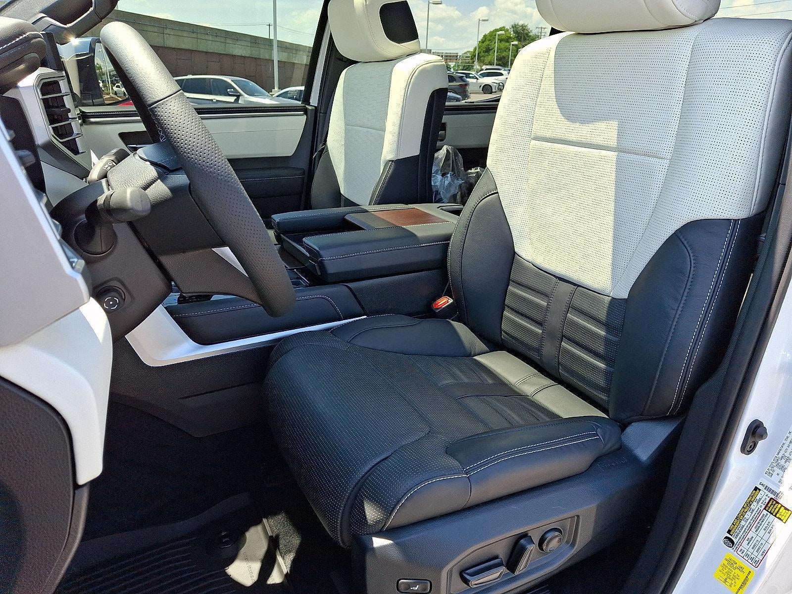 2025 Toyota Tundra 4WD 4WD Capstone Hybrid CrewMax 5.5' Bed (Natl)