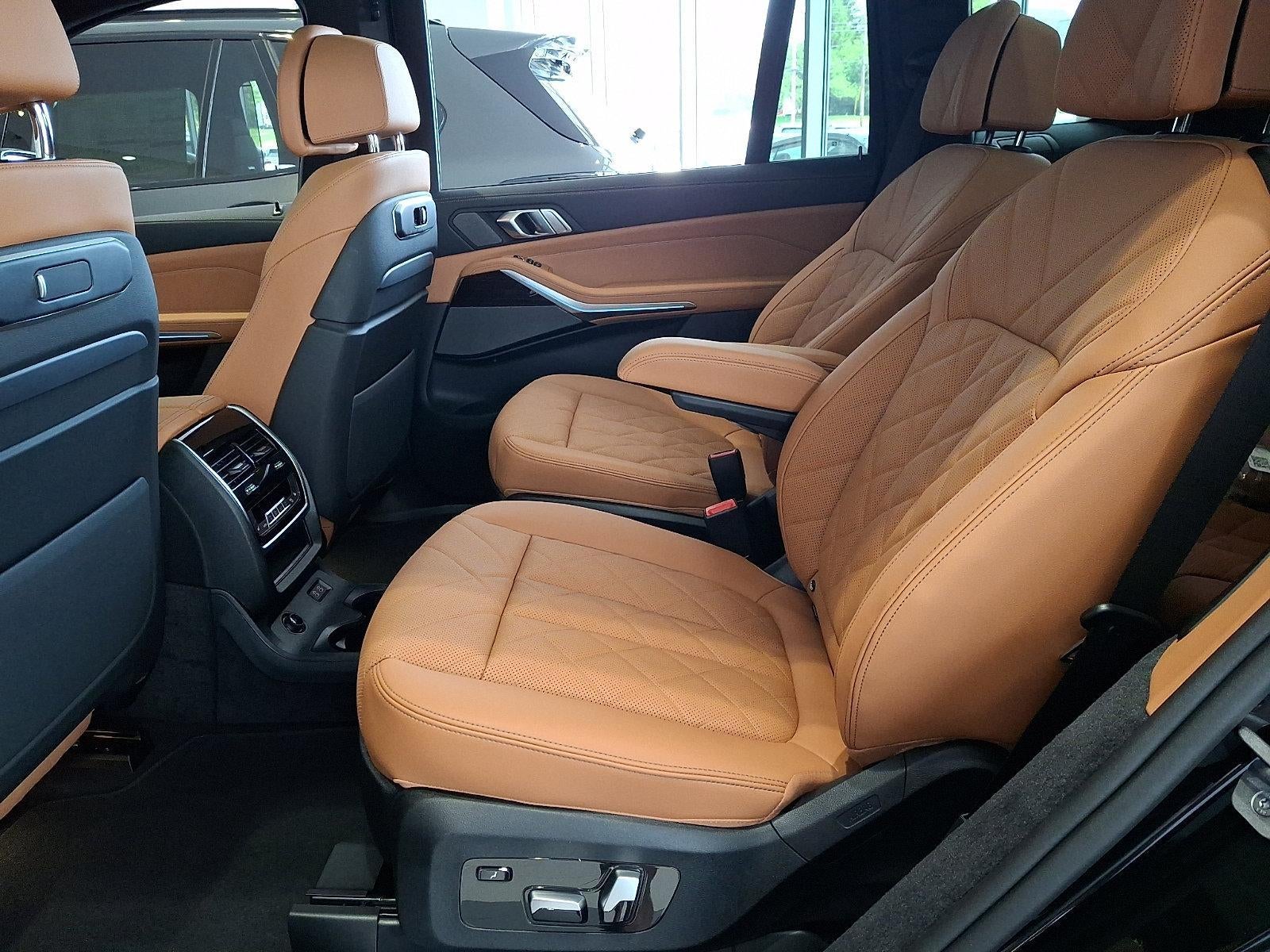 2027 BMW X7 xDrive40i Sports Activity Vehicle