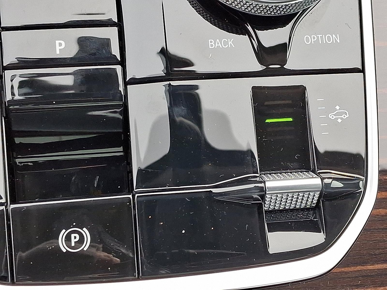 2026 BMW X7 xDrive40i Sports Activity Vehicle