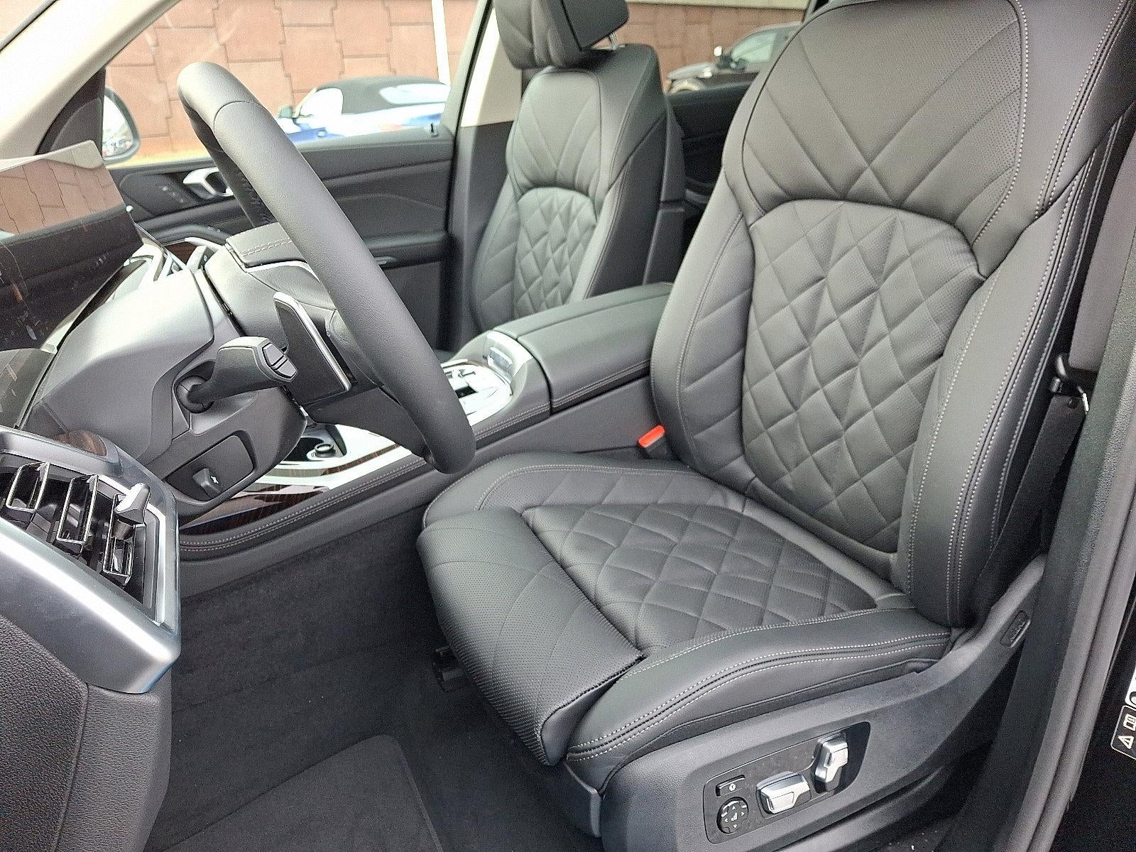 2026 BMW X7 xDrive40i Sports Activity Vehicle