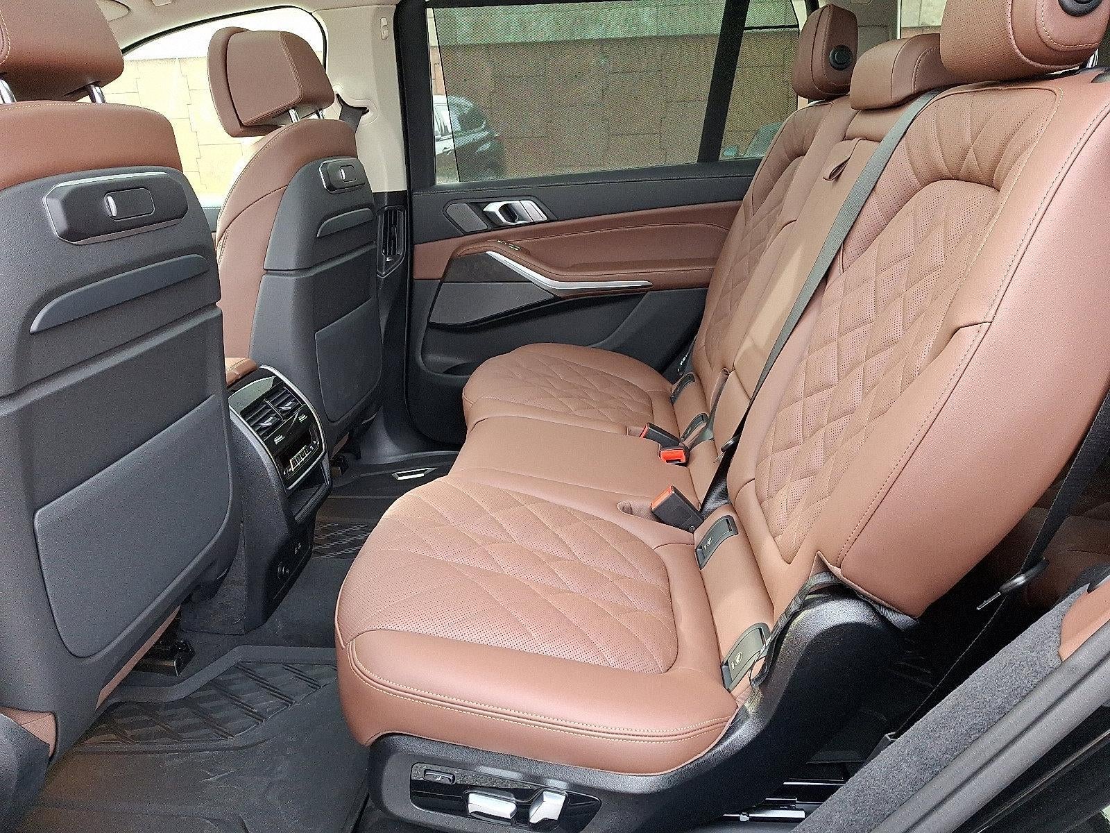 2026 BMW X7 xDrive40i Sports Activity Vehicle