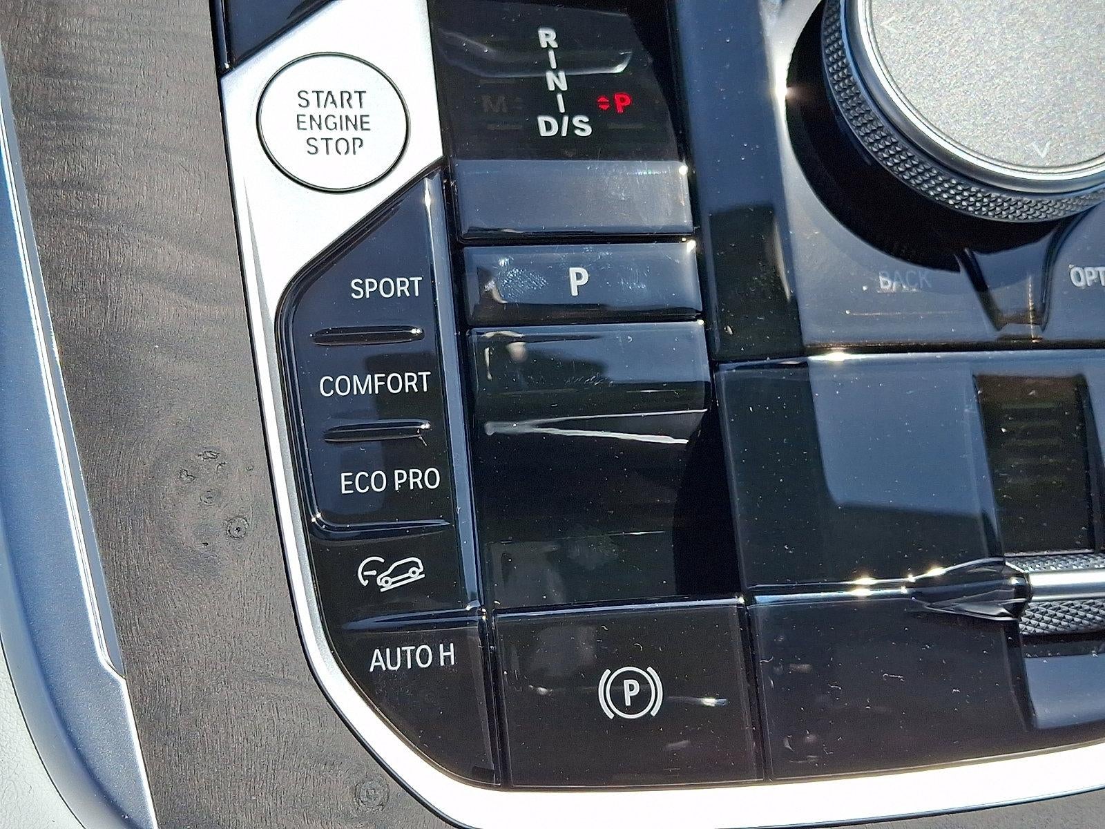 2026 BMW X7 xDrive40i Sports Activity Vehicle