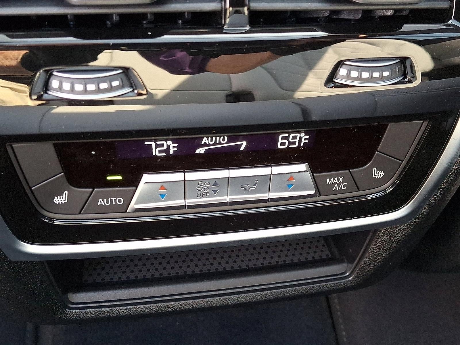 2026 BMW X7 xDrive40i Sports Activity Vehicle