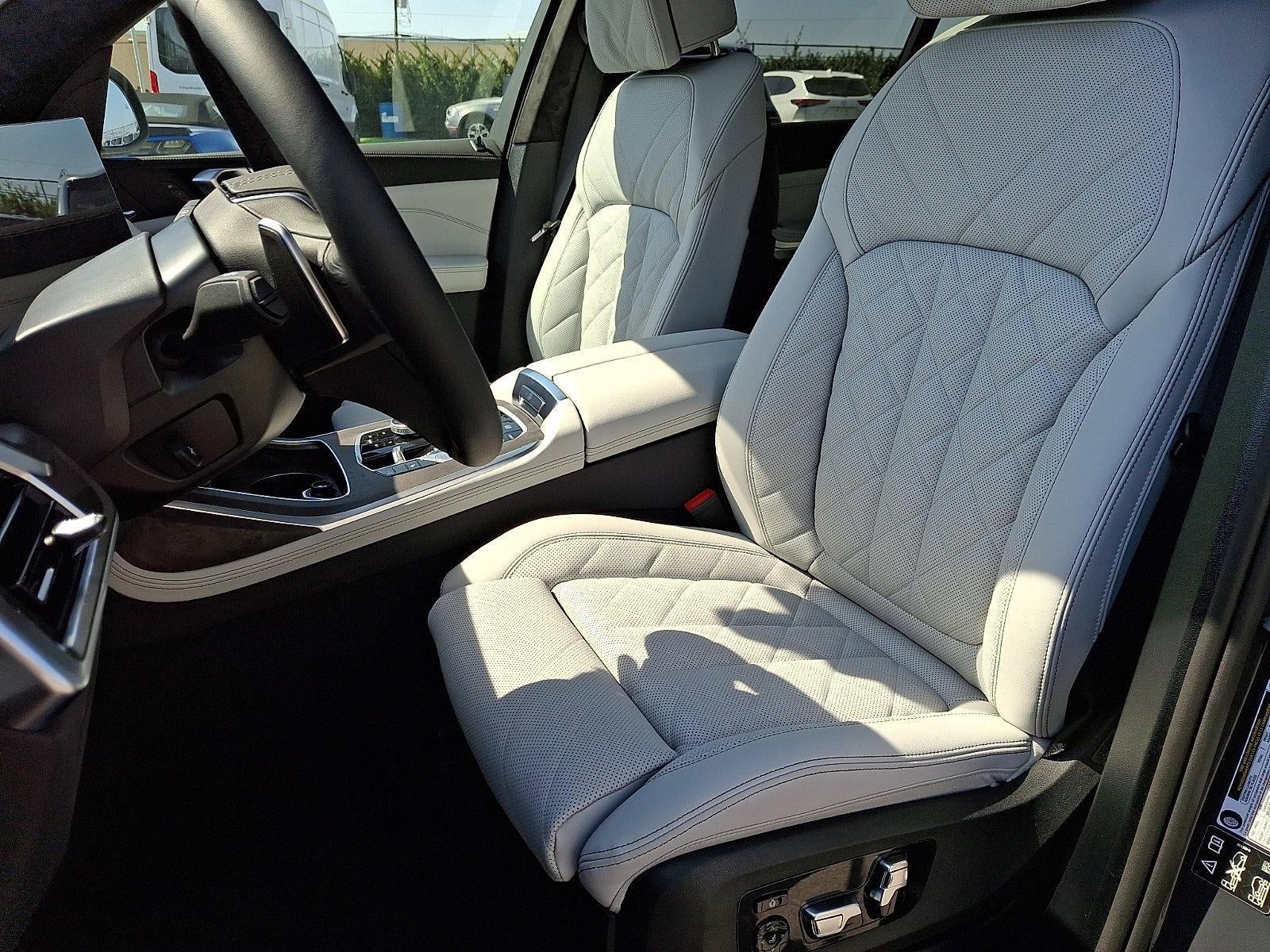 2026 BMW X7 xDrive40i Sports Activity Vehicle