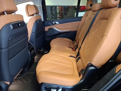 2026 BMW X7 xDrive40i Sports Activity Vehicle