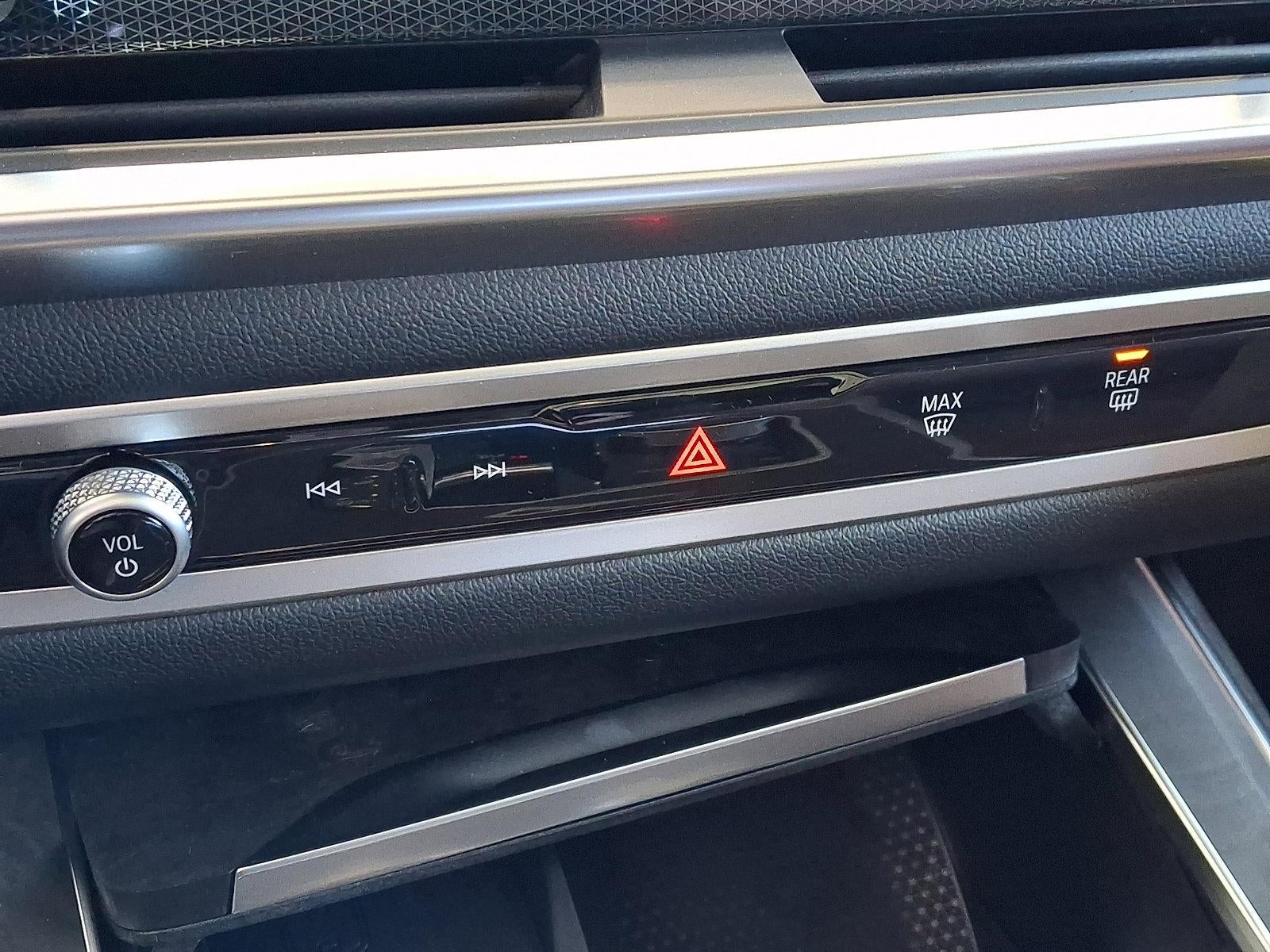 2026 BMW X7 xDrive40i Sports Activity Vehicle