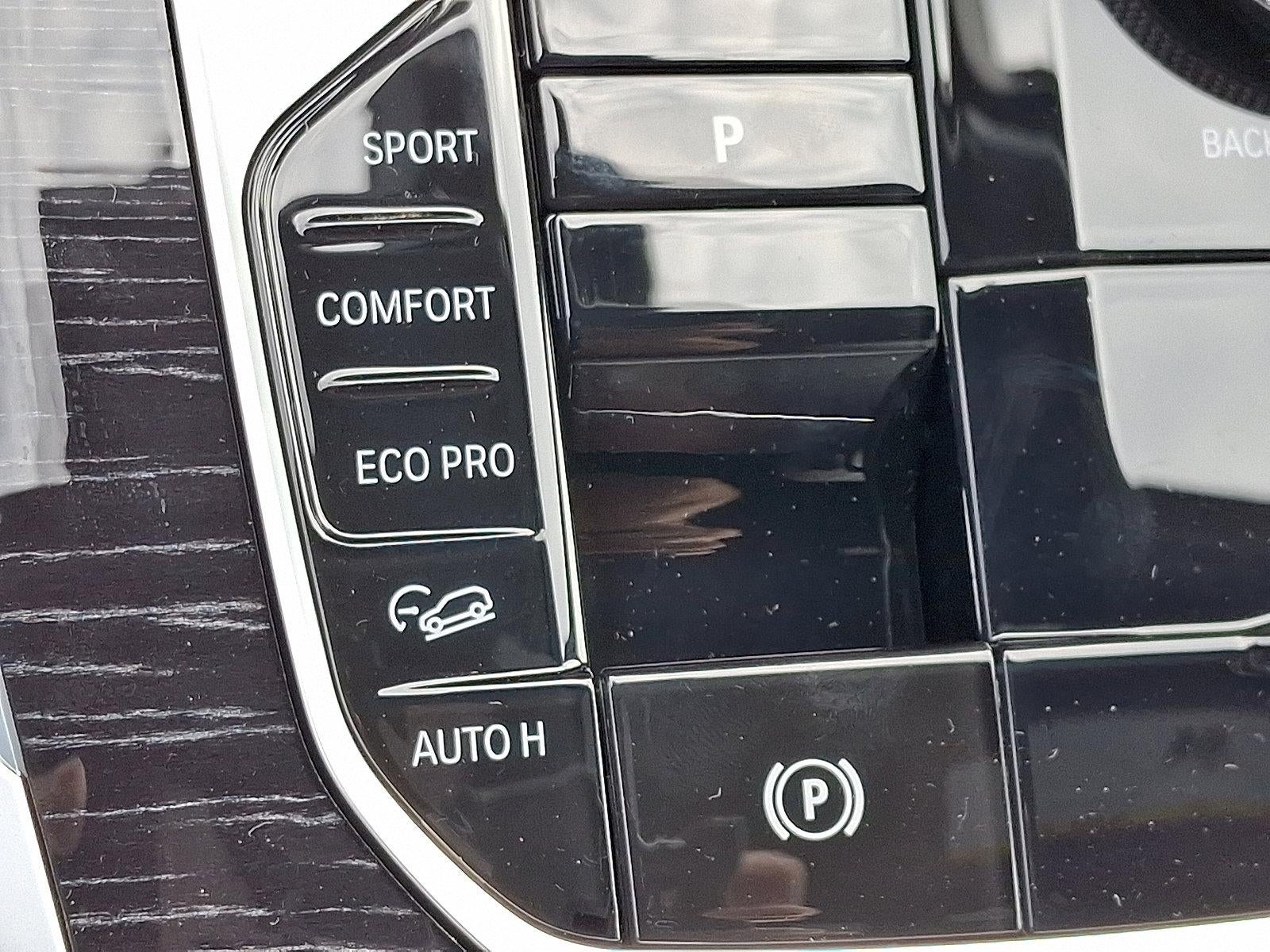 2026 BMW X7 xDrive40i Sports Activity Vehicle