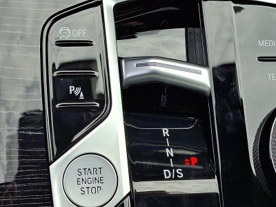 2026 BMW X7 xDrive40i Sports Activity Vehicle