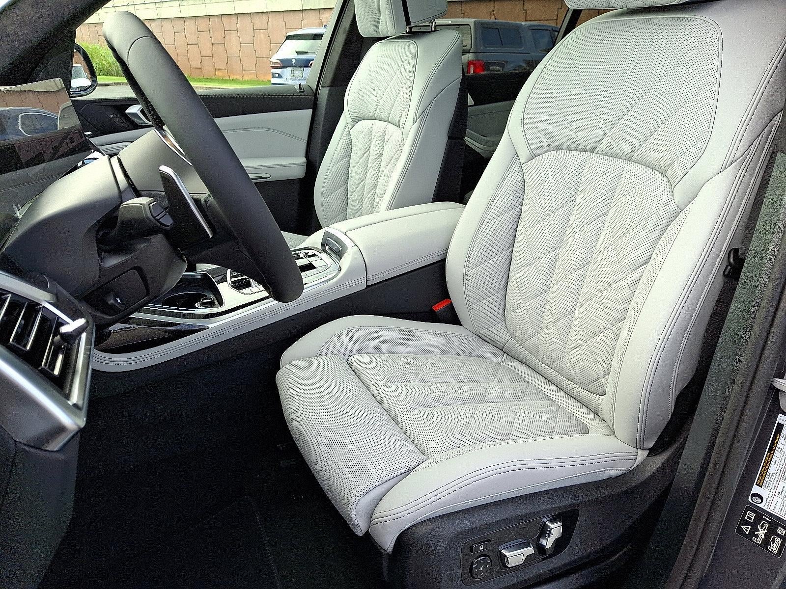 2026 BMW X7 xDrive40i Sports Activity Vehicle