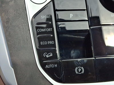 2027 BMW X7 xDrive40i Sports Activity Vehicle