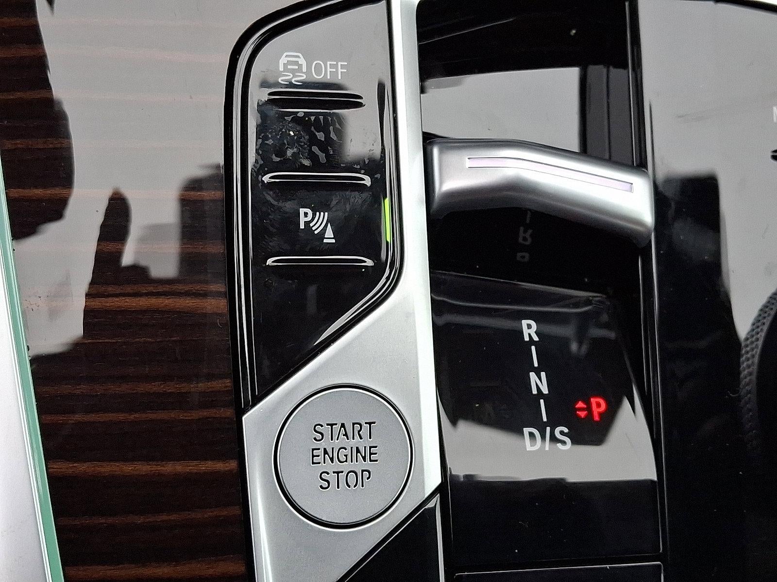 2026 BMW X7 xDrive40i Sports Activity Vehicle