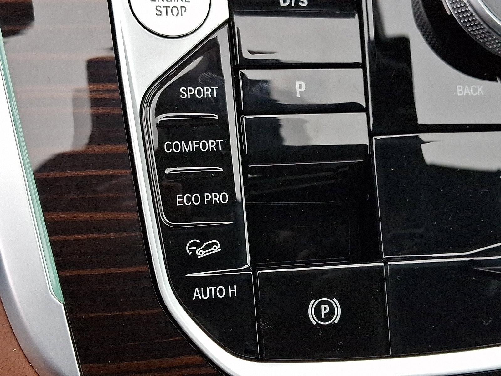 2026 BMW X7 xDrive40i Sports Activity Vehicle