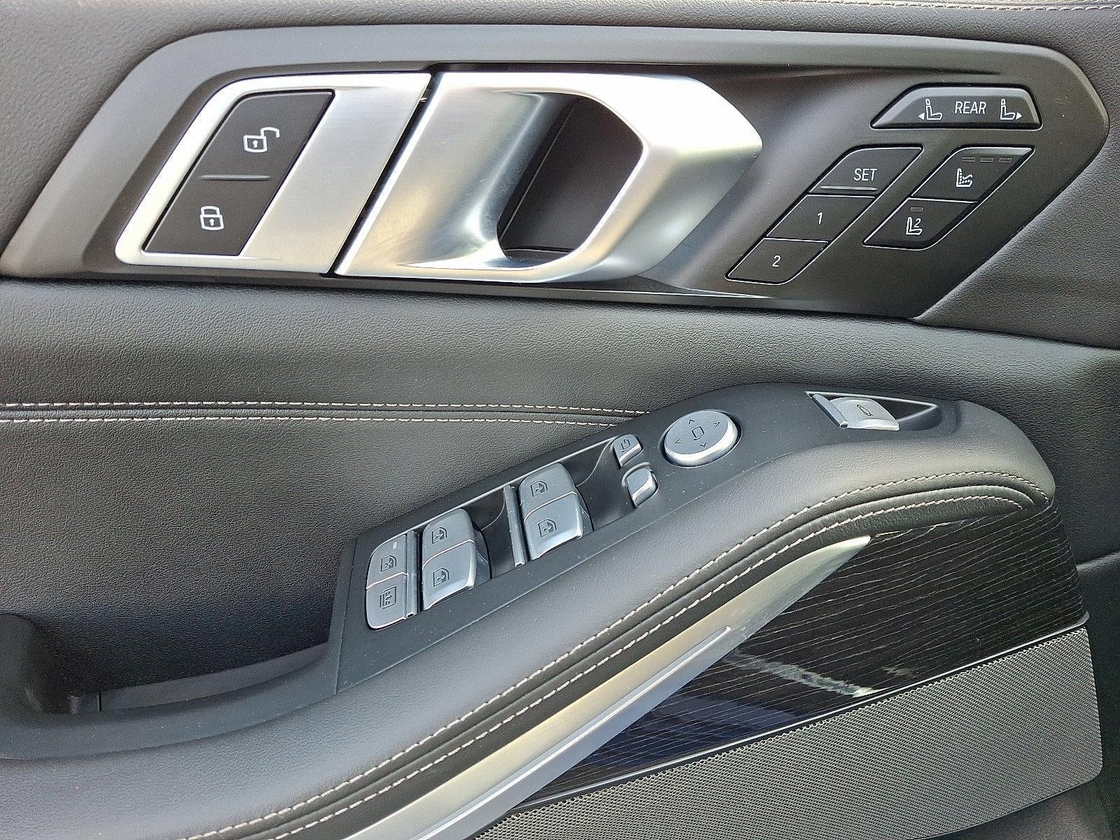 2025 BMW X7 M60i Sports Activity Vehicle