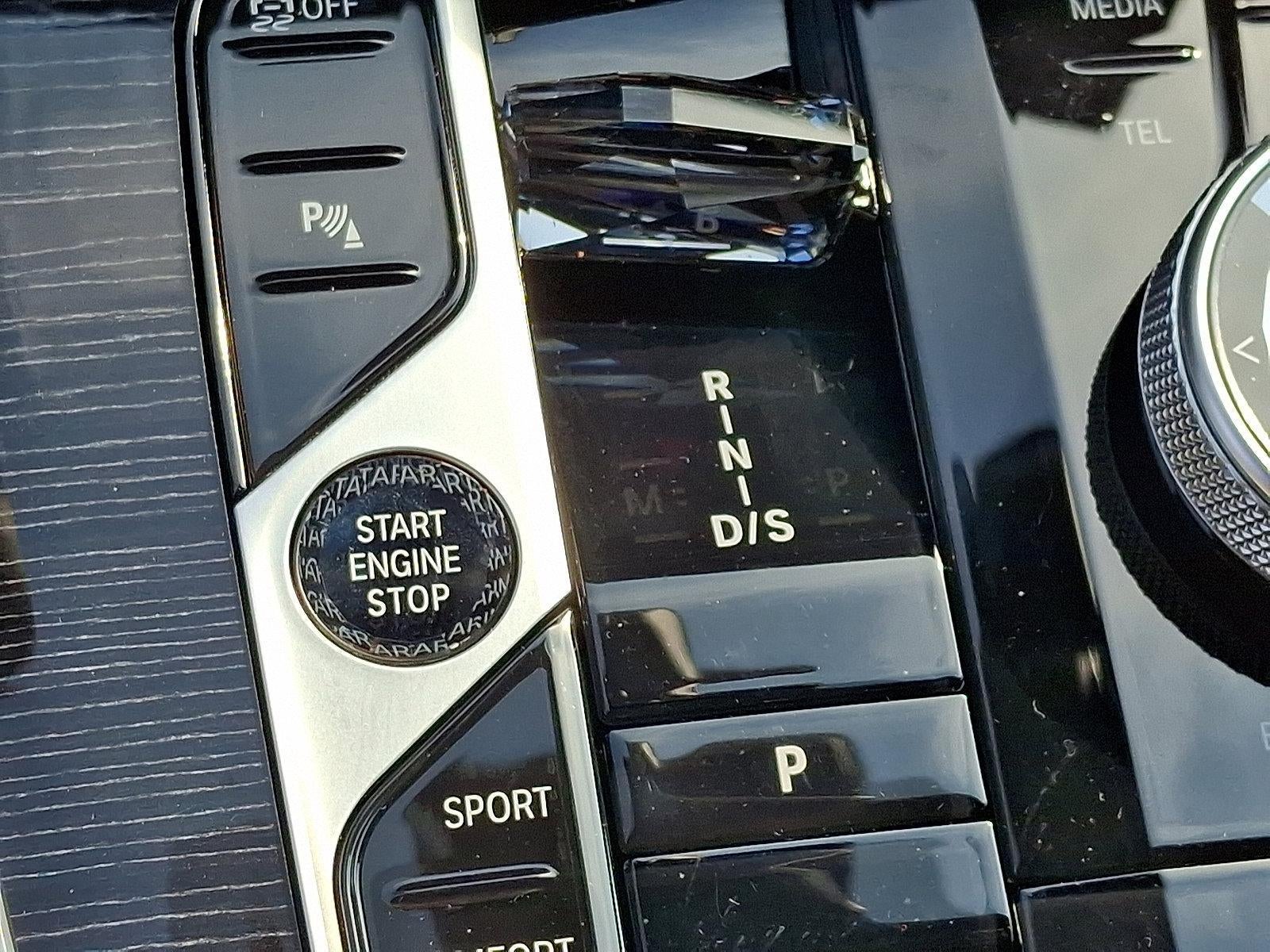 2025 BMW X7 M60i Sports Activity Vehicle