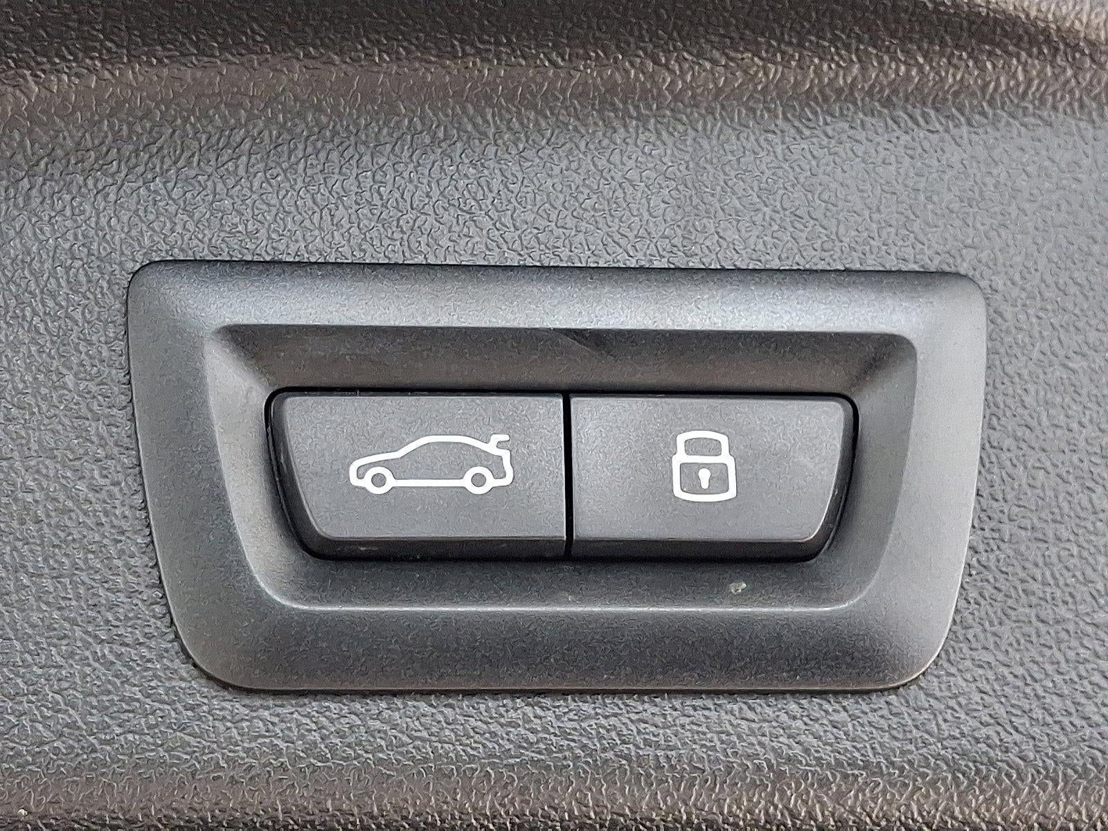 2025 BMW X5 xDrive50e Plug-In Hybrid