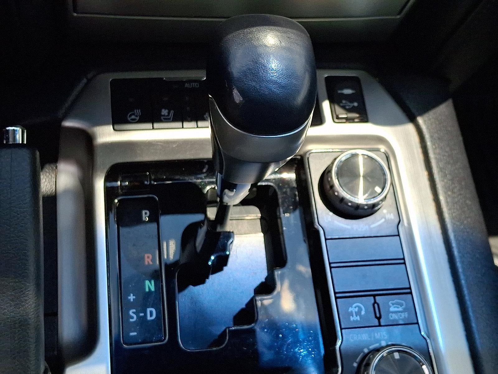 2016 Toyota Land Cruiser 4dr 4WD (GS)