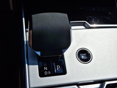 2024 Land Rover Range Rover P530 SE SWB