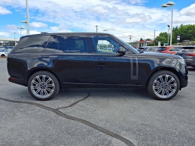 2025 Land Rover Range Rover P400 SE LWB 7 Seat