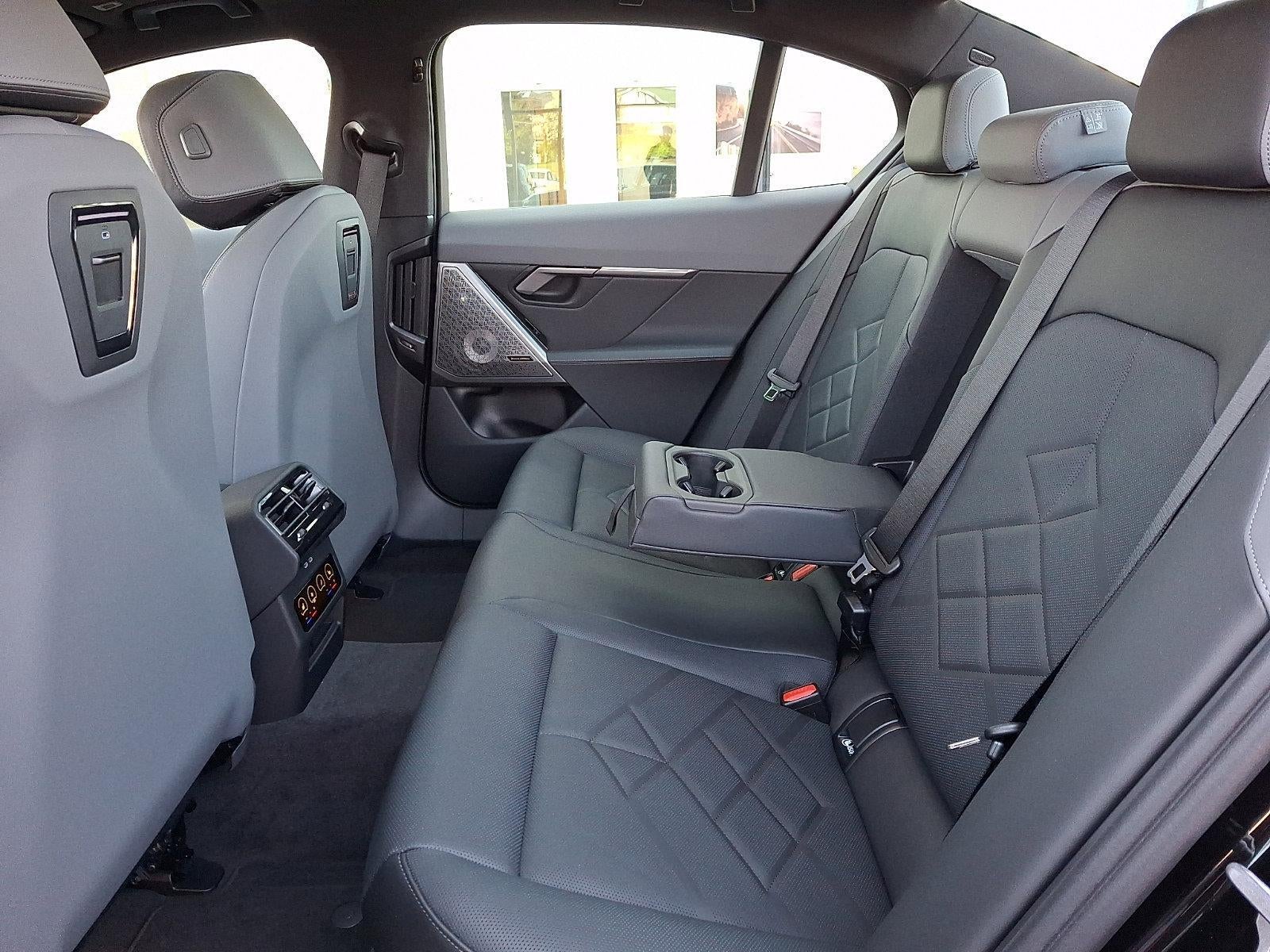 2026 BMW 550e xDrive Sedan