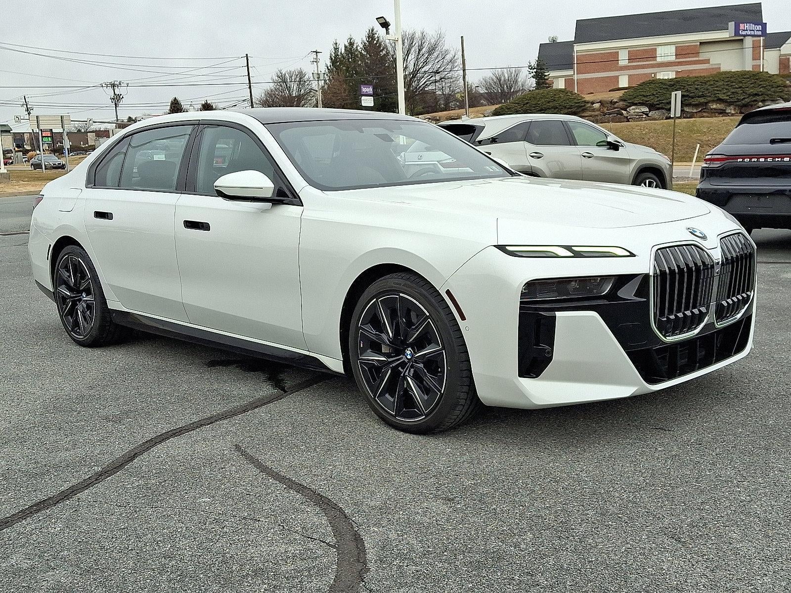 2023 BMW 760i xDrive Sedan