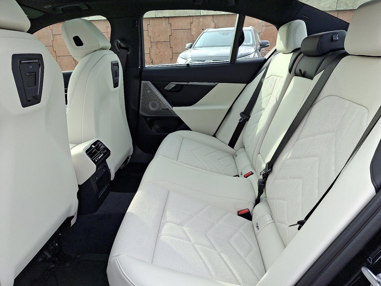 2026 BMW 530i xDrive Sedan