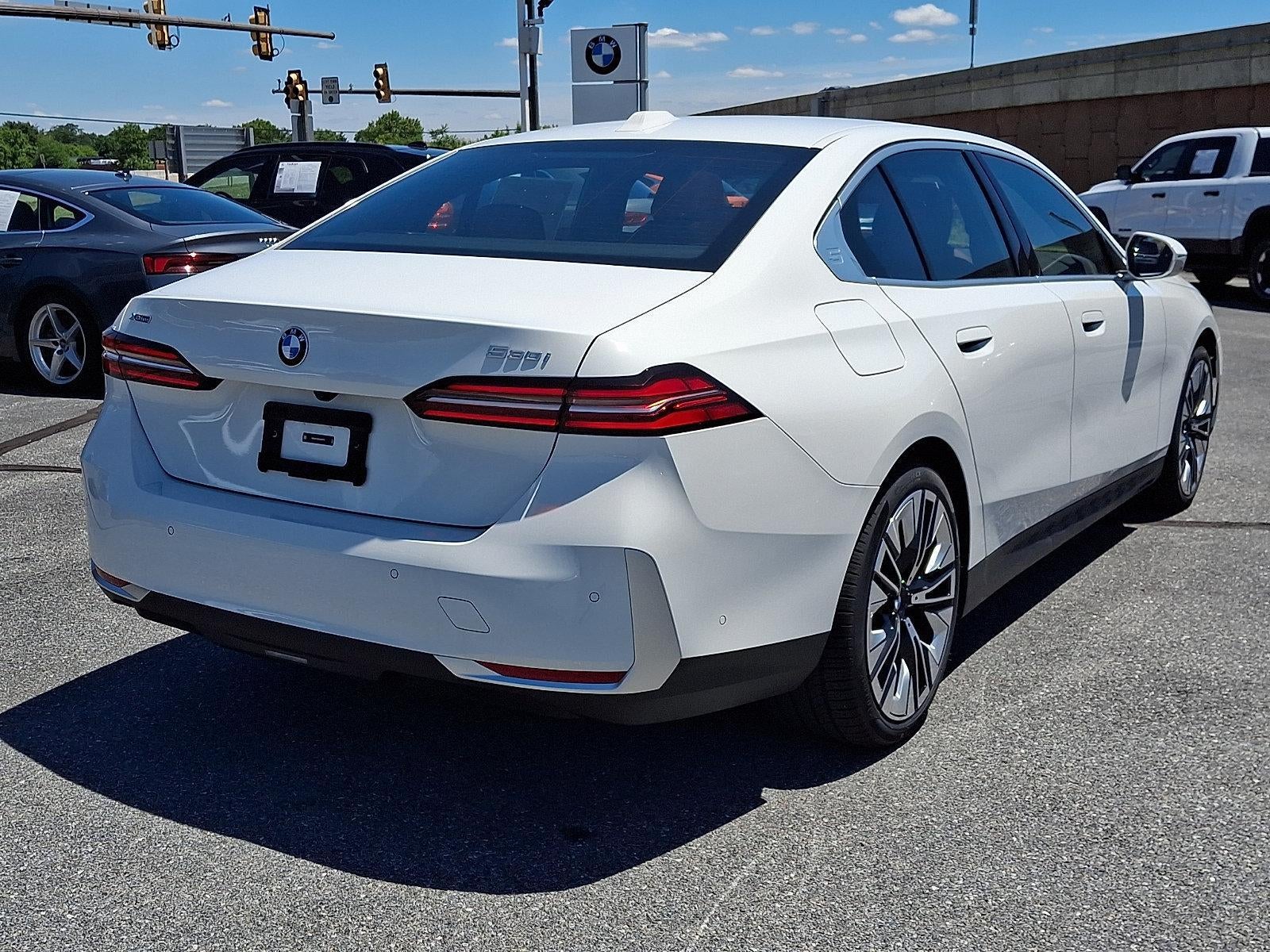 2027 BMW 530i xDrive Sedan
