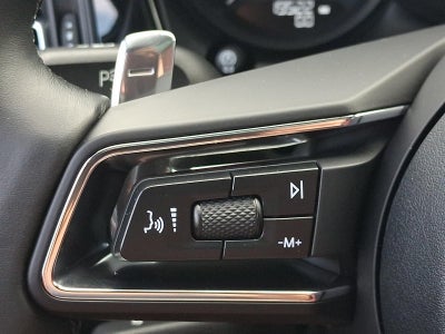 2024 Porsche Macan AWD