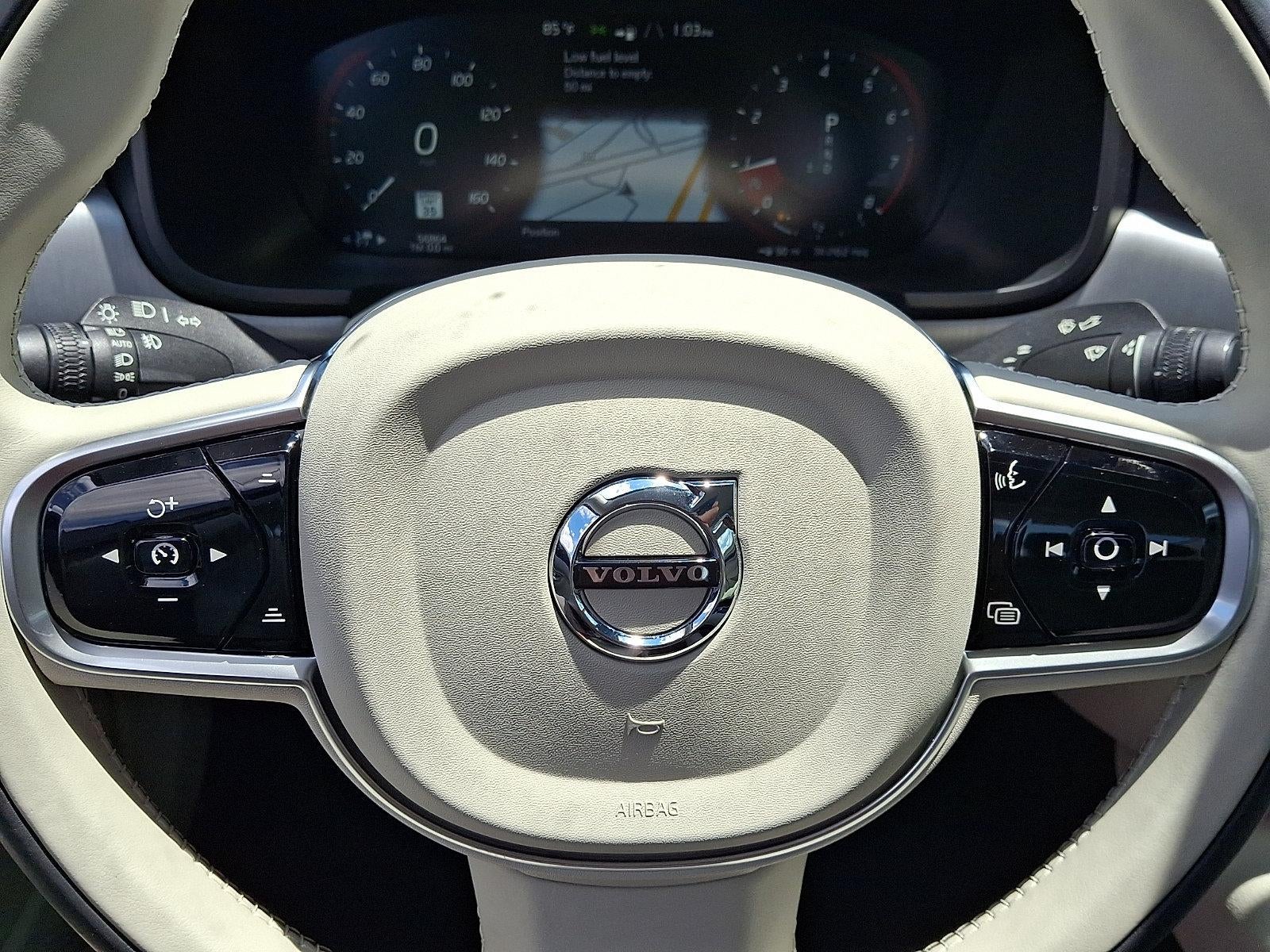 2017 Volvo S90 T6 AWD Momentum
