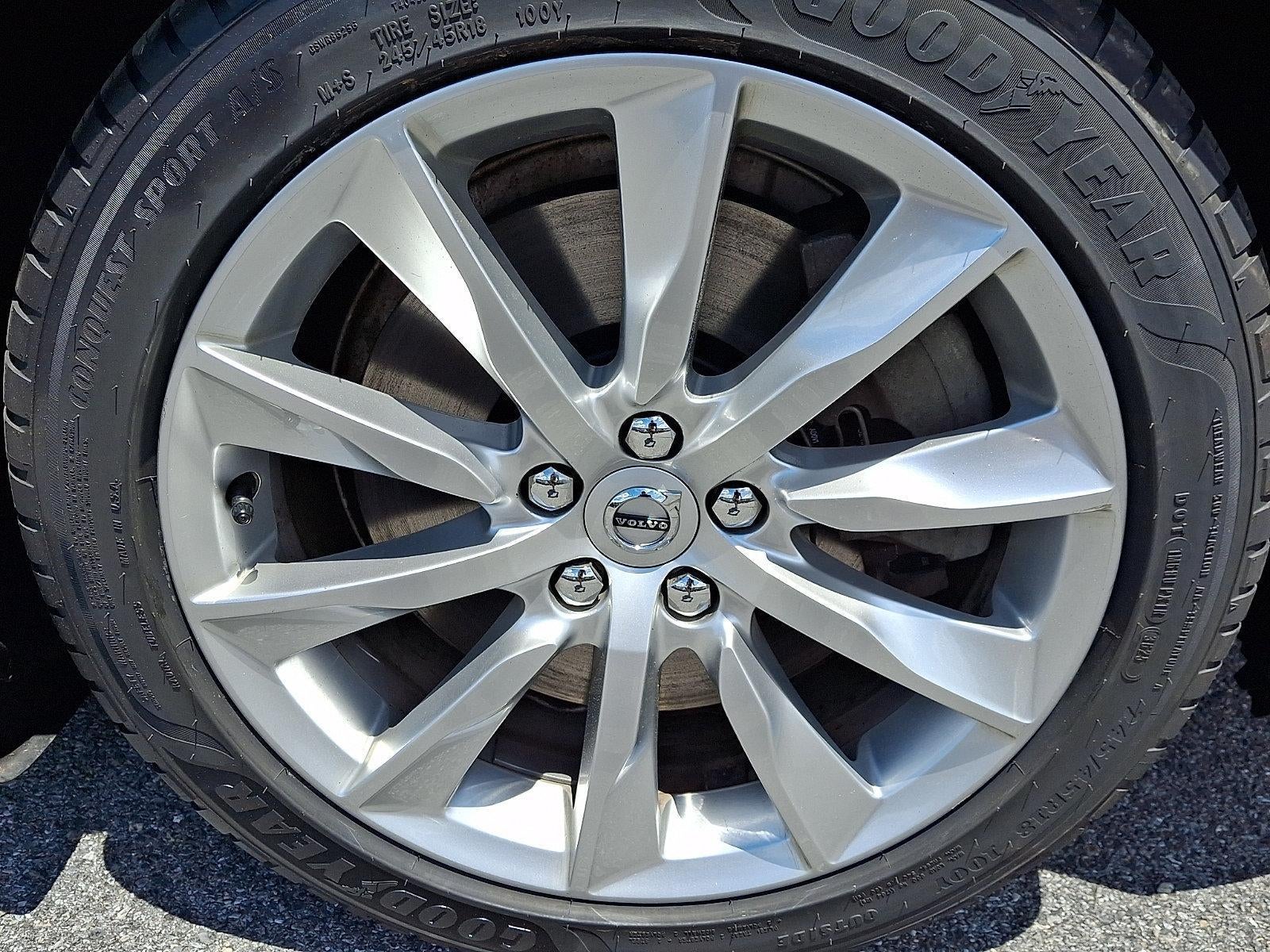 2017 Volvo S90 T6 AWD Momentum
