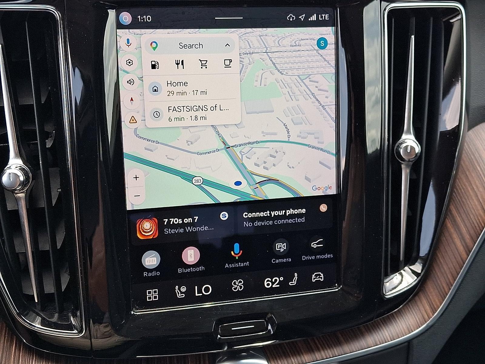 2023 Volvo XC60 B5 AWD Plus Bright Theme