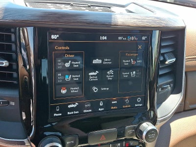 2019 RAM 1500 Laramie 4x4 Crew Cab 5'7" Box