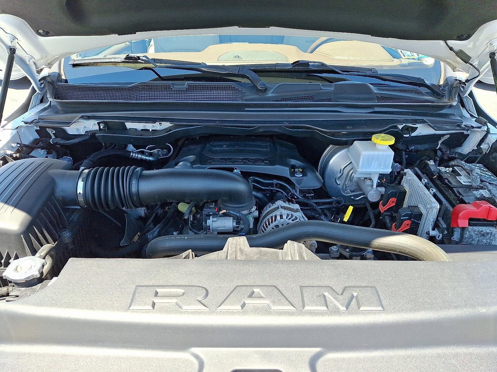 2019 RAM 1500 Laramie 4x4 Crew Cab 5'7" Box