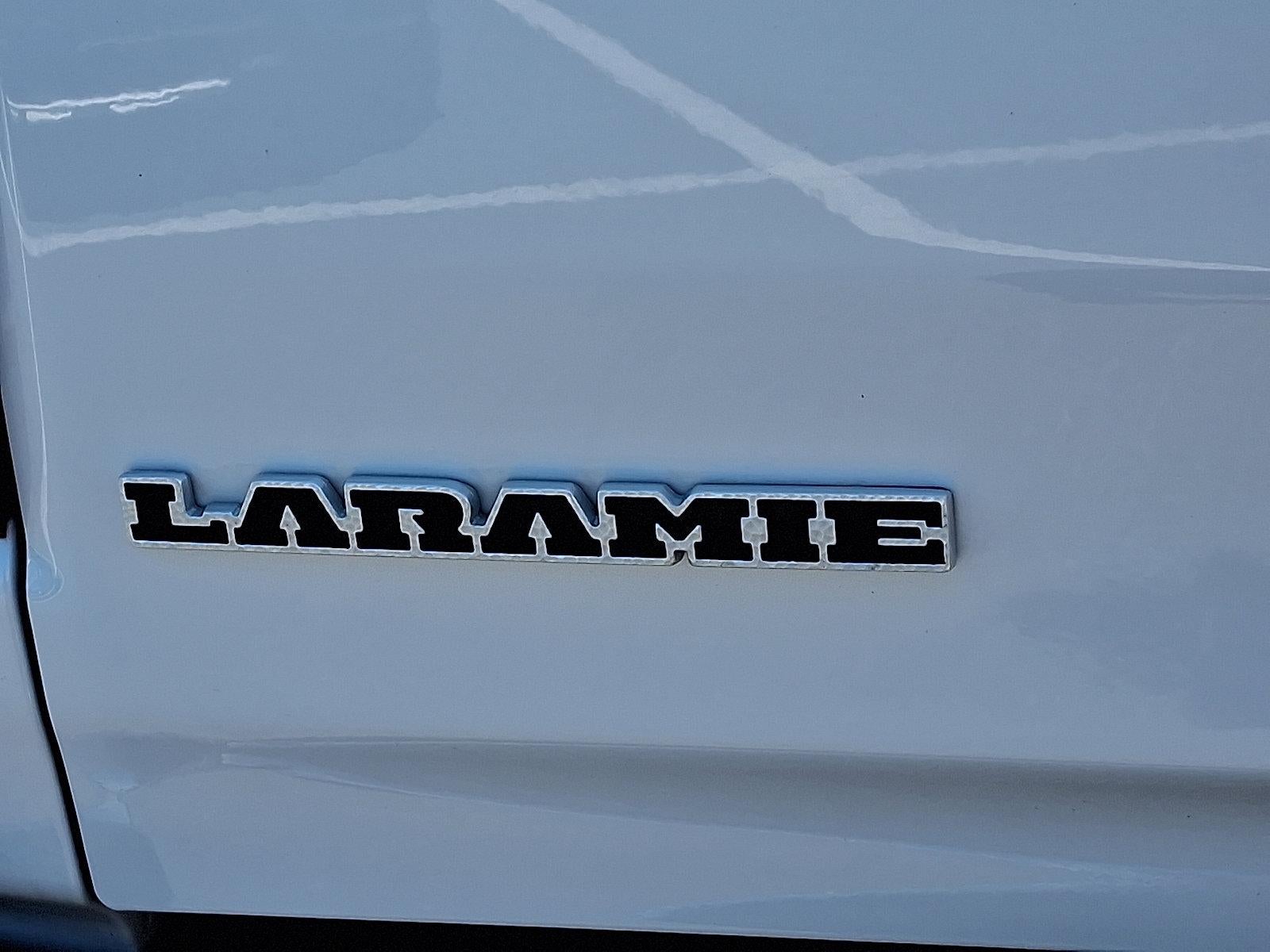 2019 RAM 1500 Laramie 4x4 Crew Cab 5'7" Box
