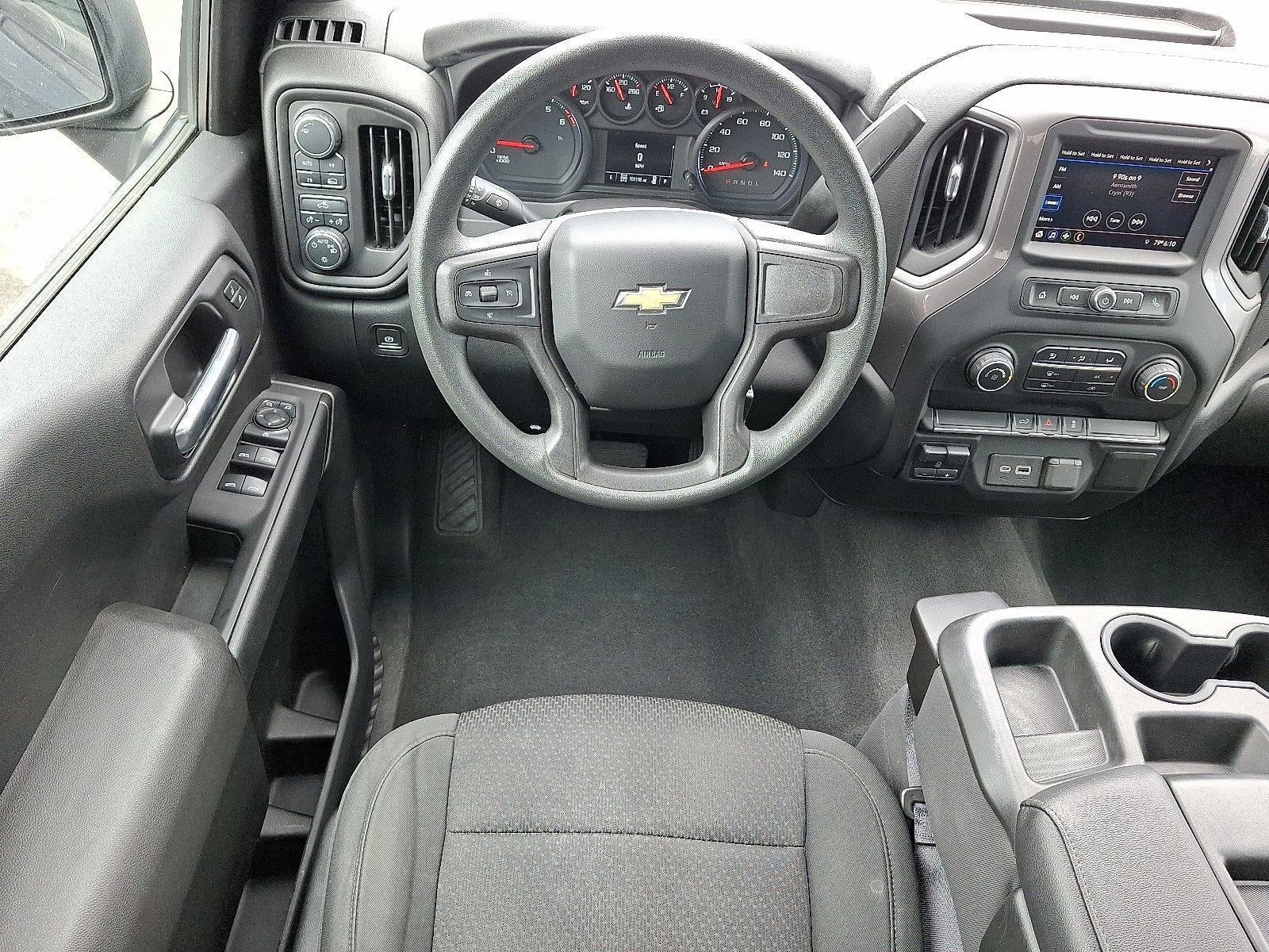 2021 Chevrolet Silverado 1500 Crew Cab Short Box 4-Wheel Drive Custom