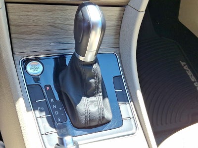 2017 Volkswagen Passat 1.8T SEL Premium Auto