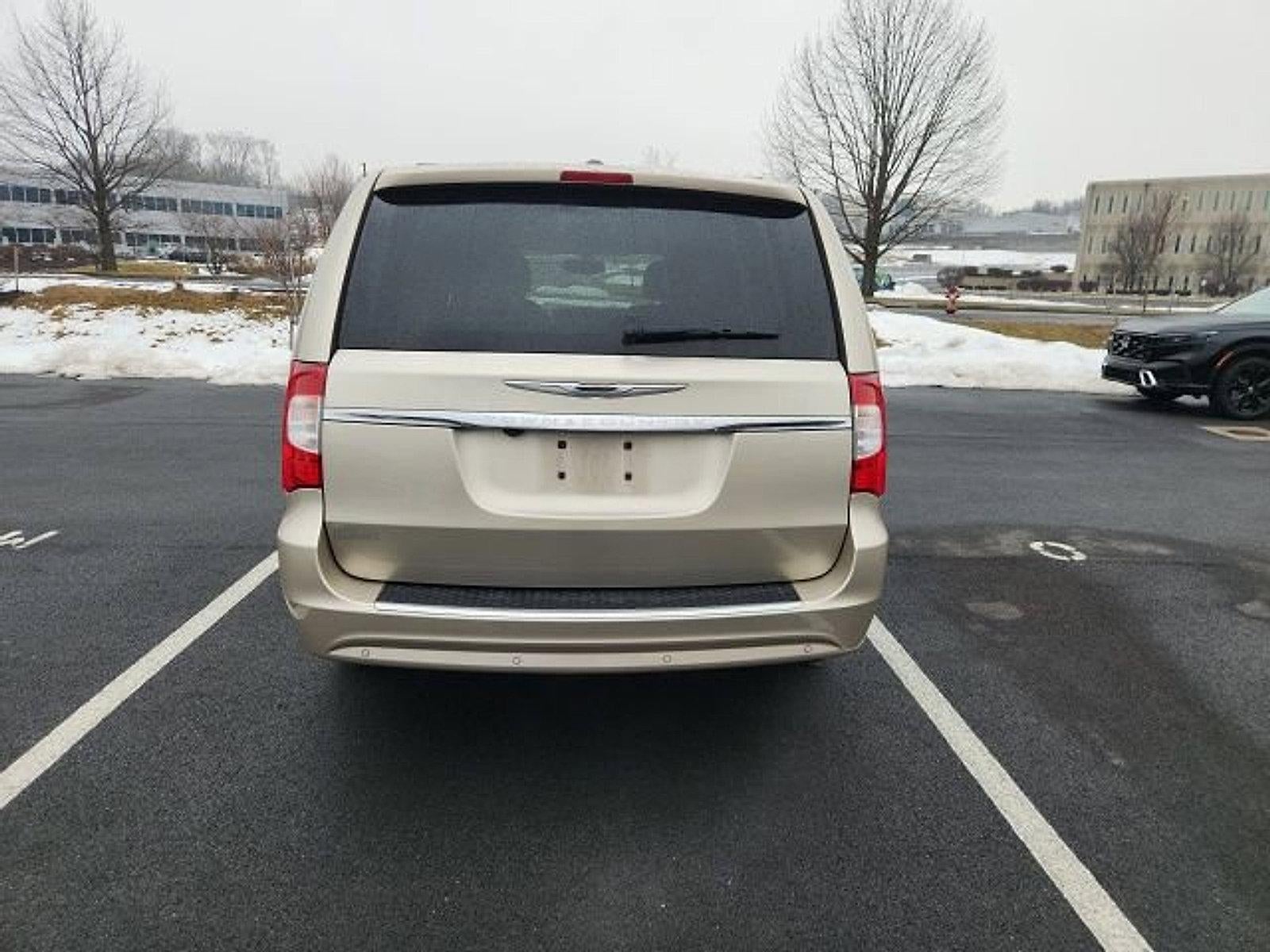 2016 Chrysler Town & Country 4dr Wgn Touring