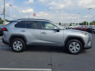 2020 Toyota RAV4 LE AWD (Natl)