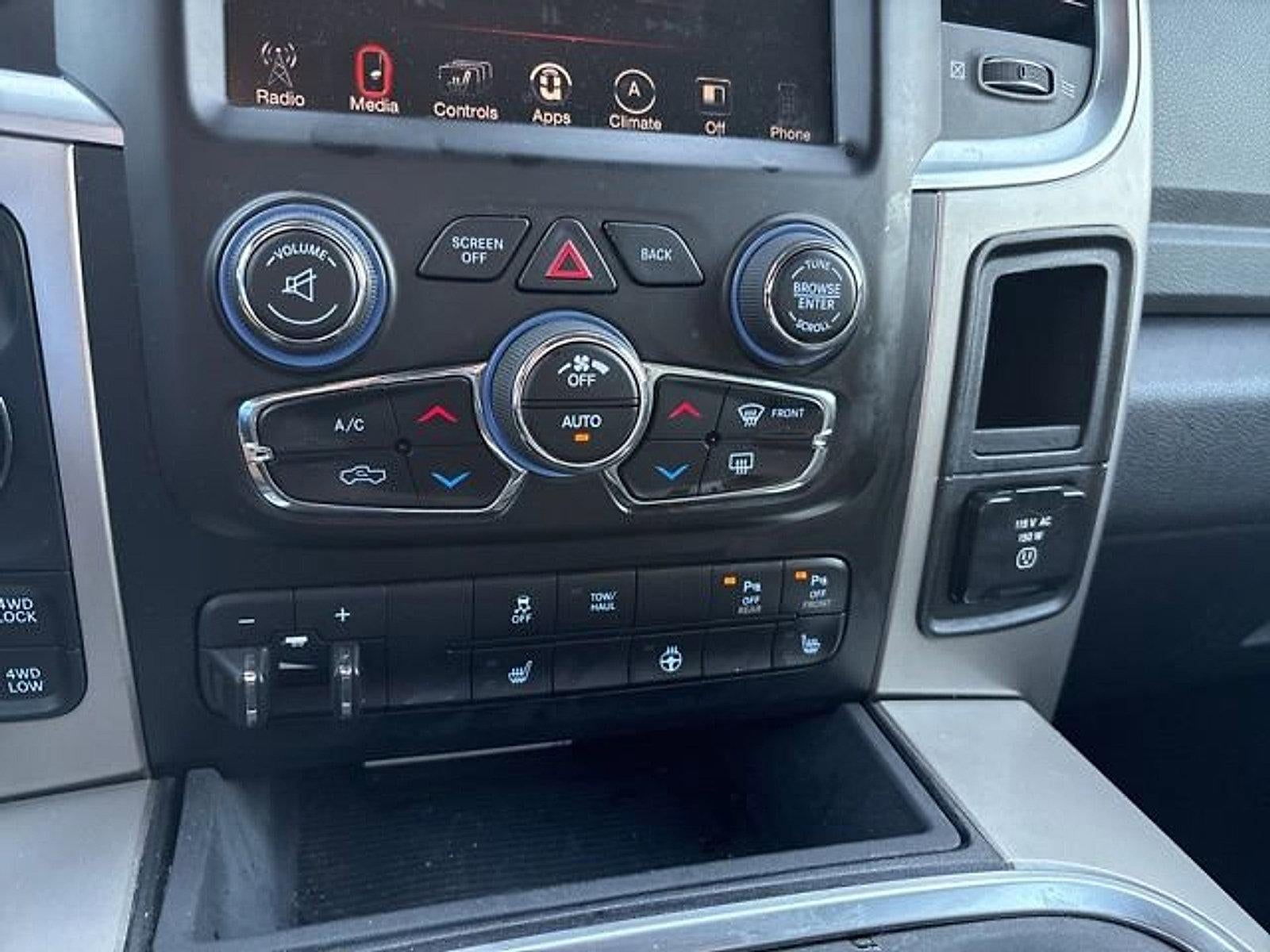 2016 RAM 1500 4WD Crew Cab 5.7 Ft Box Big Horn