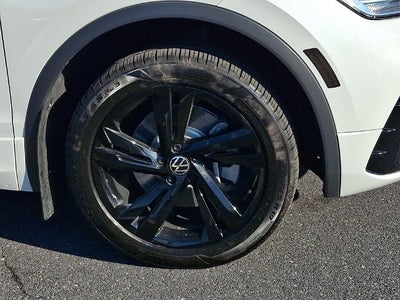 2024 Volkswagen Tiguan 2.0T SE R-Line Black