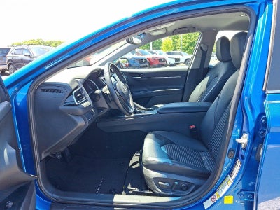 2018 Toyota Camry SE Auto (SE)