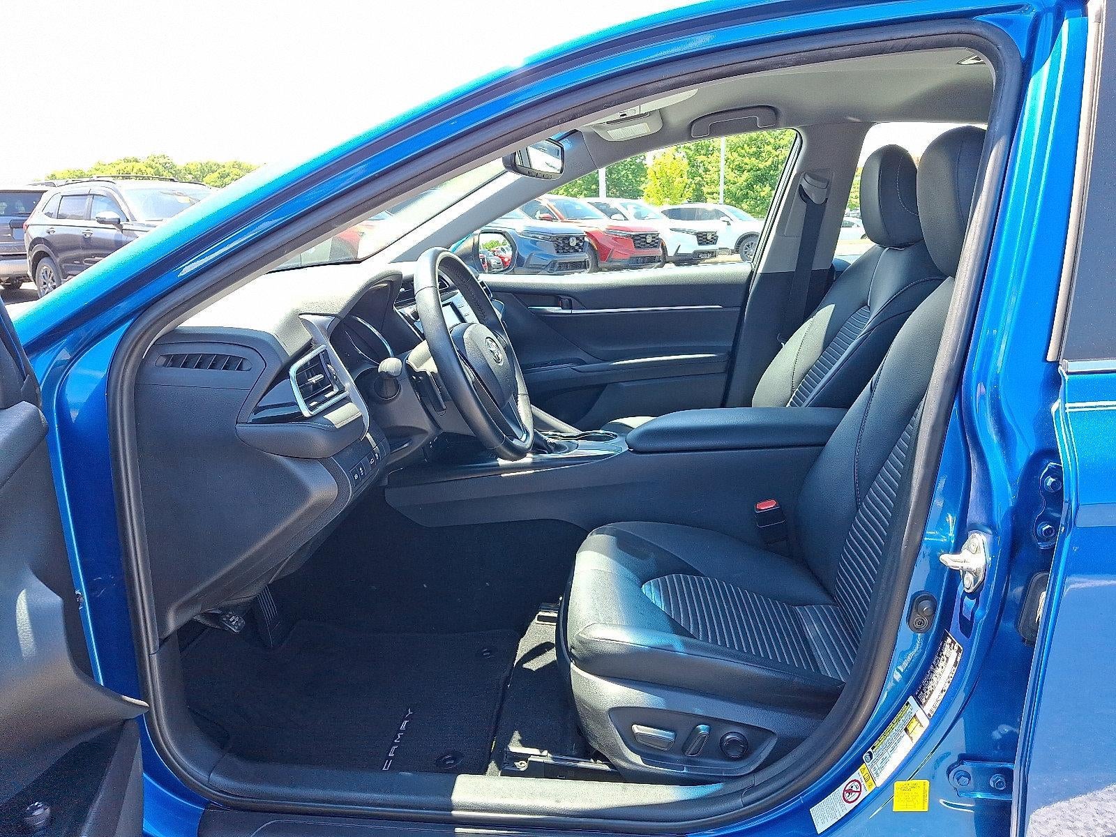 2018 Toyota Camry SE Auto (SE)