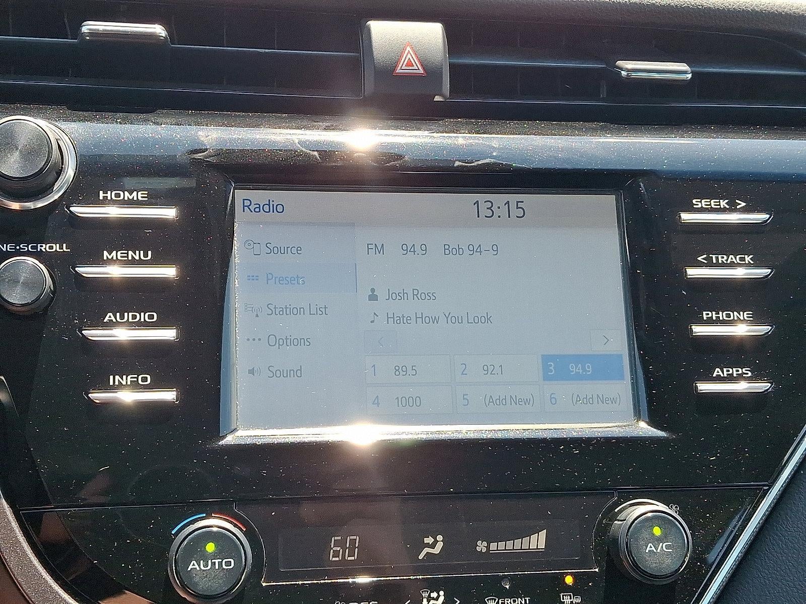 2018 Toyota Camry SE Auto (SE)