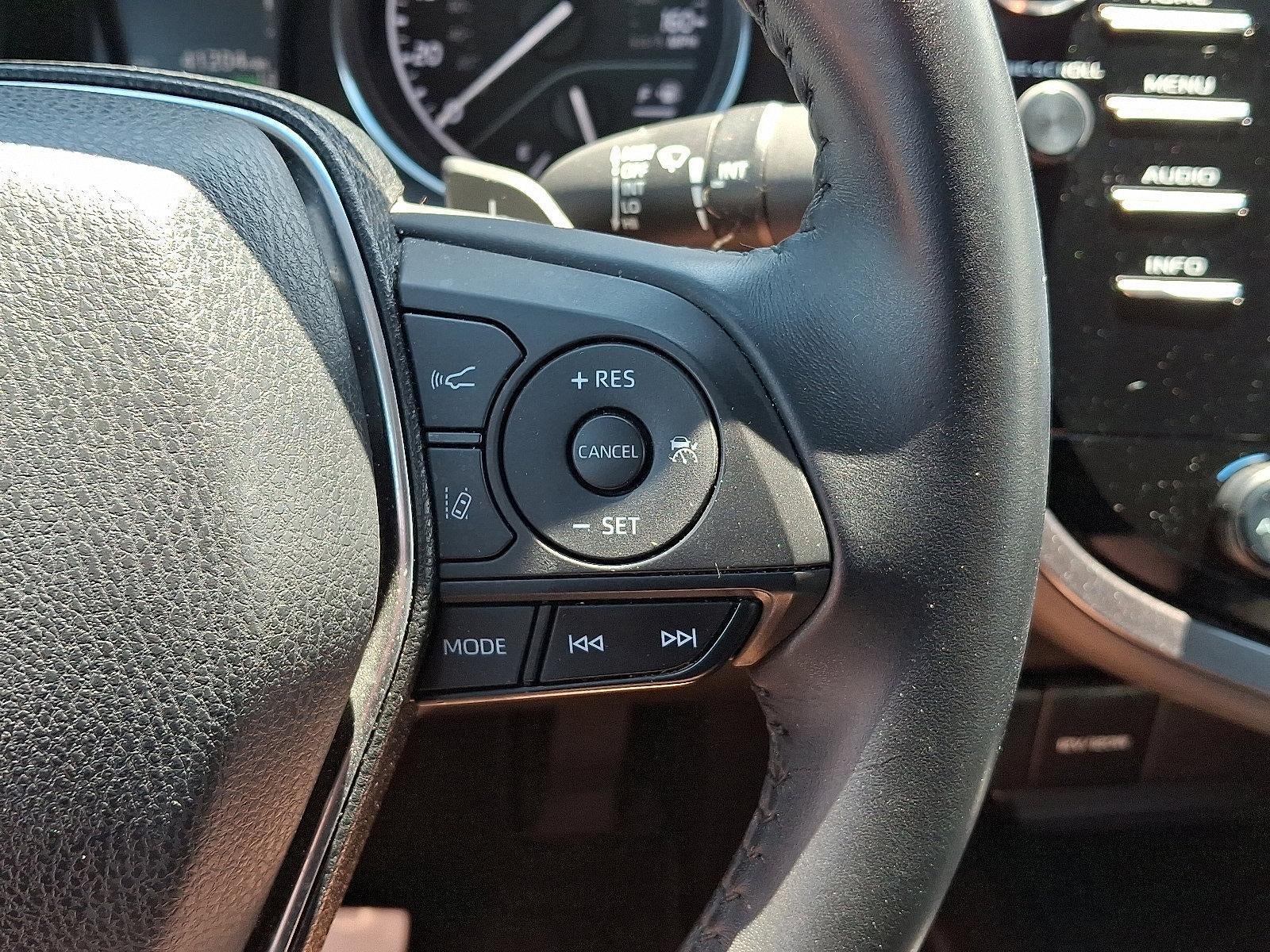 2018 Toyota Camry SE Auto (SE)