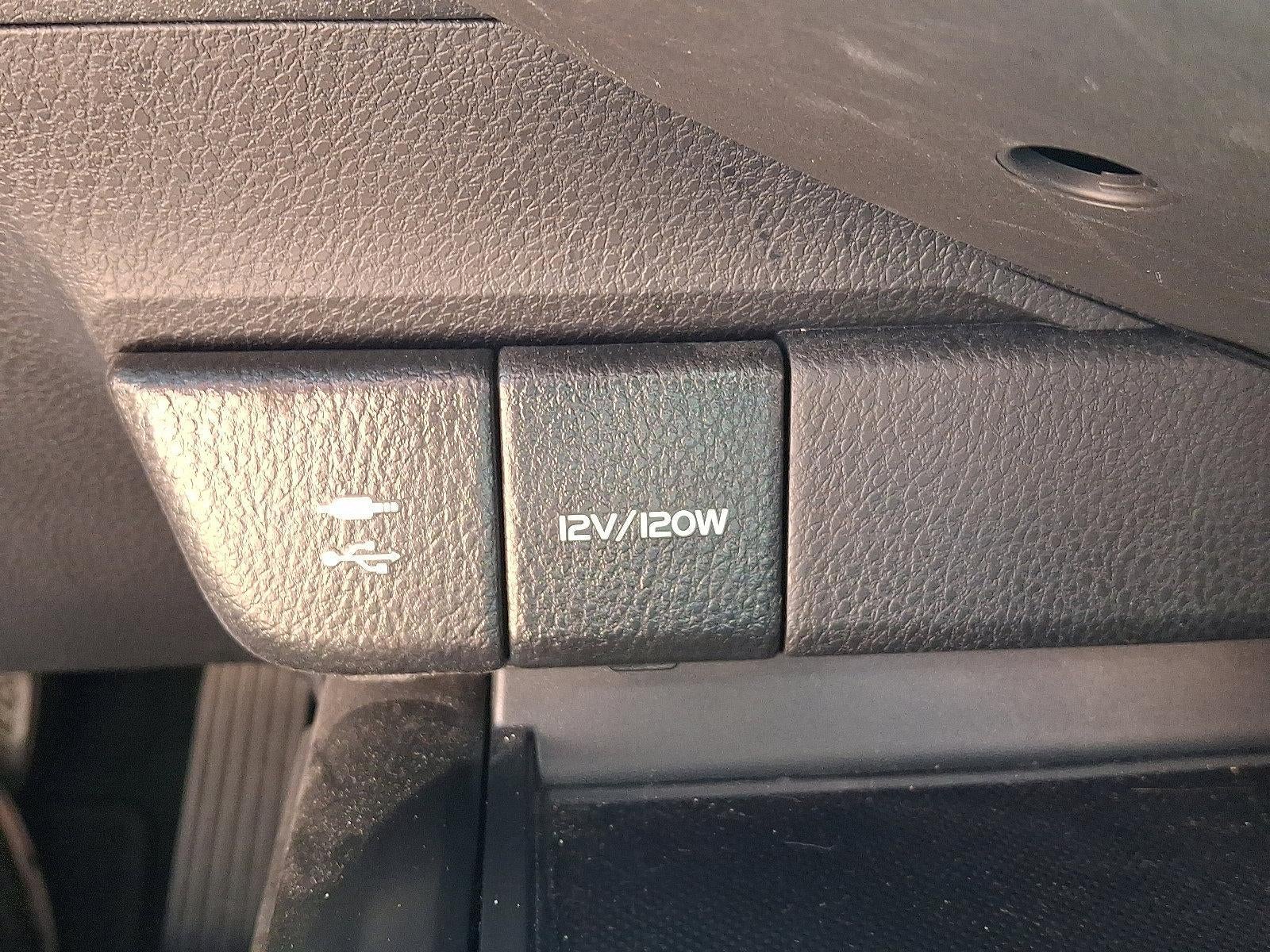 2018 Toyota Camry SE Auto (SE)
