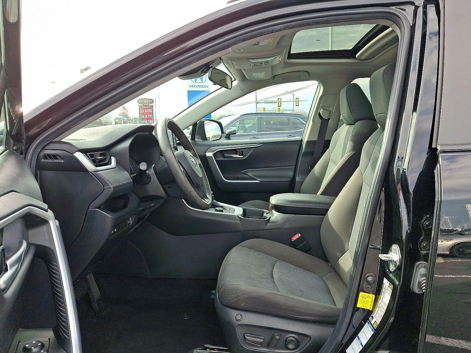 2021 Toyota RAV4 Hybrid XLE AWD (Natl)