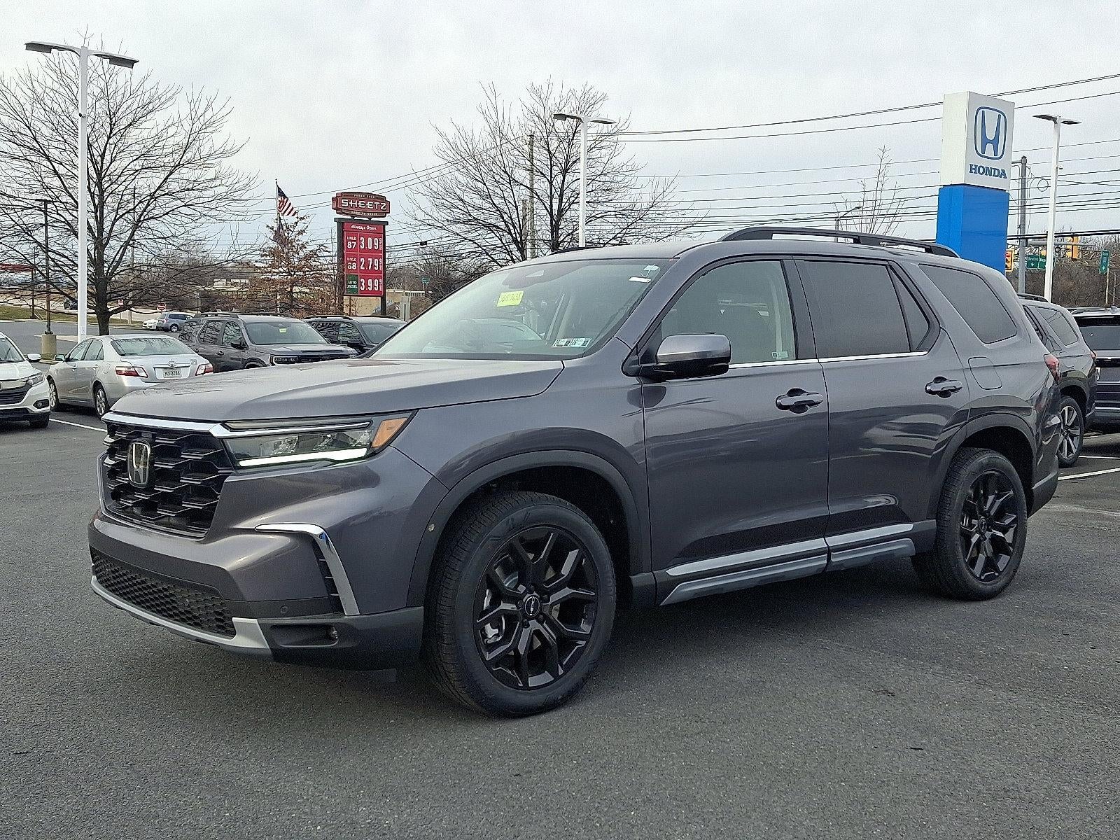 2025 Honda Pilot Touring AWD